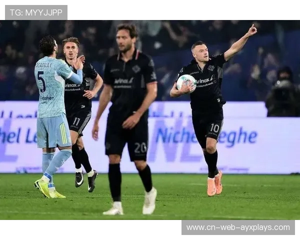 38岁的克雷莫内塞前锋瓦尔迪攻破尤文图斯的大门！，克瓦迪尔人